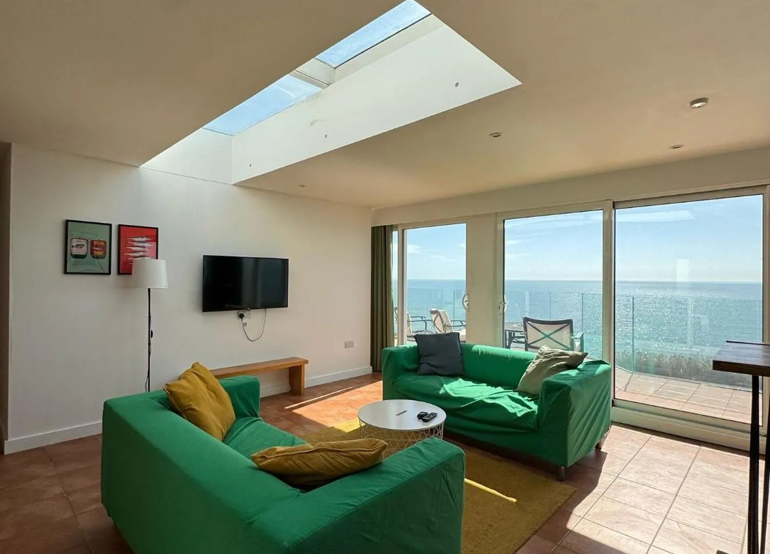 Panoramic Sea View Studio: Beachside Comfort for Three Bournemouth 0*,  United Kingdom